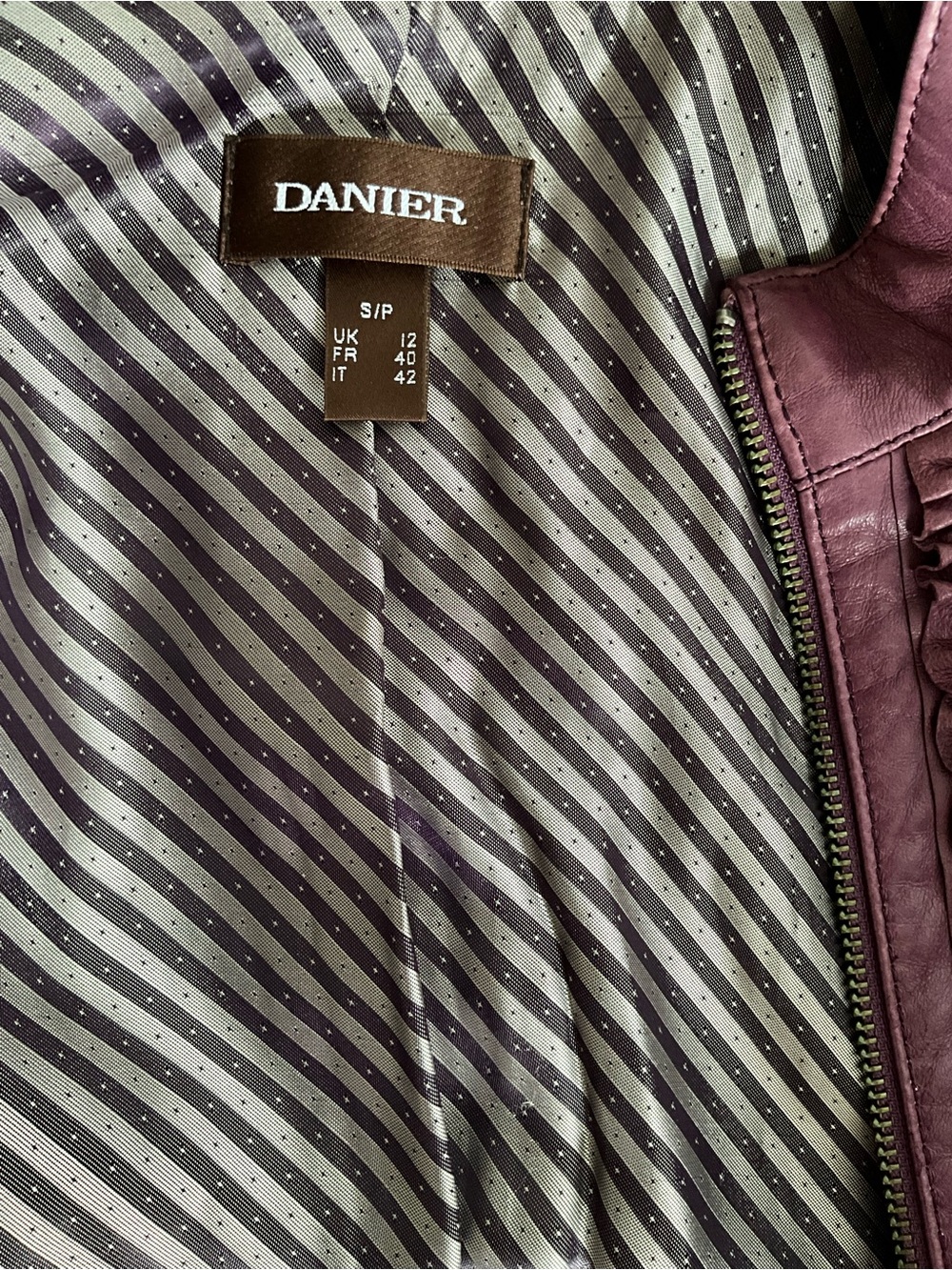 Danier Genuine Leather Plum Mauve Ruffle Zip Jacket | Pintuck Moto S - Picture 8 of 11